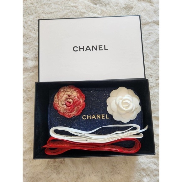 New CHANEL 2023 Pouch Camellia Flower Glittered Ribbon Box Bag Denim - Picture 16 of 16